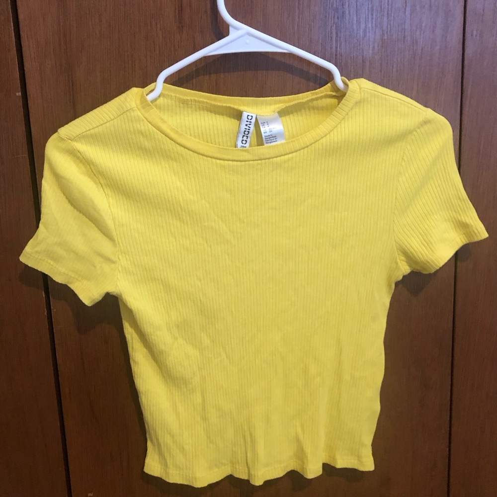 H&M yellow crop top